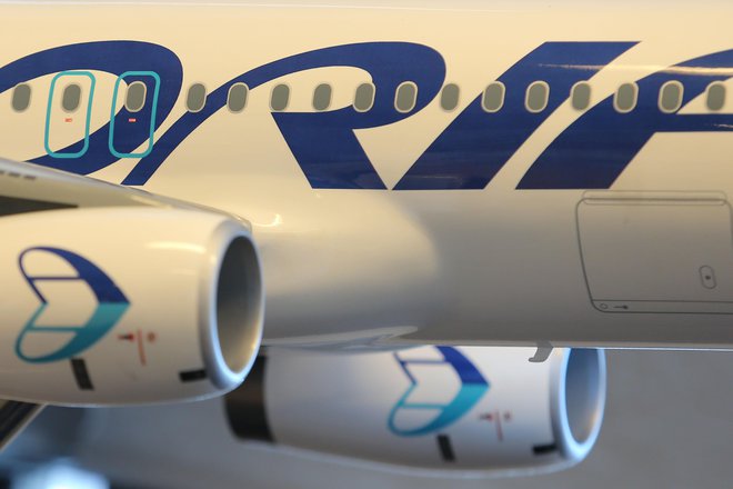 Stečajni upravitelj bo v prihodnje prodajal tudi blagovno znamko Adria Airways, ki je ocenjena na 100.000 evrov. FOTO: Tomi Lombar/Delo