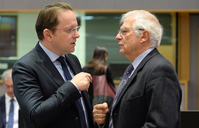 Podrobnosti predlagane metodologije bo predstavil evropski komisar za širitev Olivér Várhelyi (levo).&nbsp;Foto: Reuters