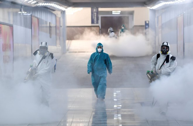 Številne avtomobilske, farmacevtske, elektronske in vesoljske družbe so stacionirane prav v pokrajini Hubei in vprašanje je, kako bo nanje vplivala epidemija. Foto Reuters