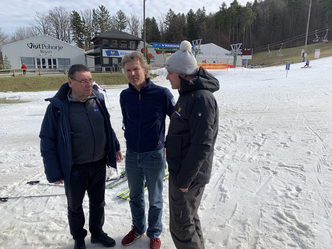 Markus Mayr (v sredini) Srečku Vilarju (levo) in Mitji Dragšiču (desno) še ni prižgal zelene luči za 56. Zlato lisico. FOTO: Mariborinfo