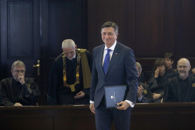 Borut Pahor se je odločil, da odlikuje pravnika in politika Lovra Šturma. Foto Blaž Samec