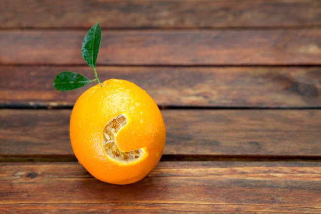 Vitamin C torej ni samo zrcalo zgodovine kemičnih znanosti, je tudi posel. Velik! FOTO: Shutterstock