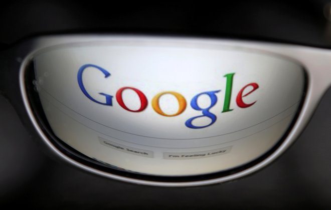 Google bo moral popustiti in razkriti podatke anonimnega kritizerja. FOTO: François Lenoir/Reuters