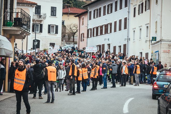 Shod v Kanalu. Foto Arhiv za CI Danes, Branko Furlanič