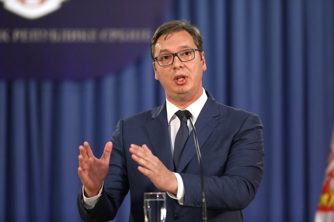 Opozicija je razdeljena glede tega, kako se pomeriti z oblastjo Aleksandra Vučića.