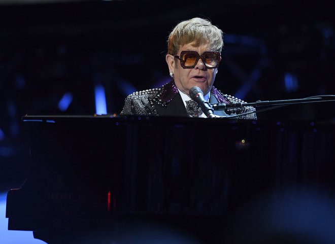 Elton John je v Aucklandu ostal brez glasu. FOTO: Angela Weiss/AFP