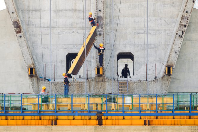 Kitajci so letos začeli graditi tudi viadukt Bar-Boljare v Črni gori. FOTO: Reuters