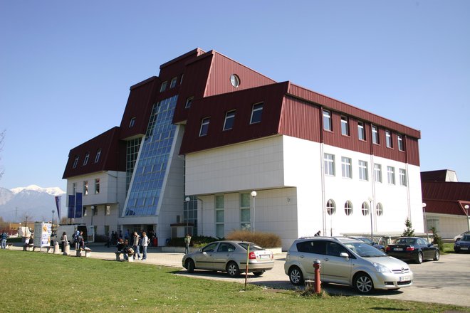 Fakulteta za organizacijske vede (FOV) Univerze v Mariboru (UM). FOTO: Špela Žabkar/Delo