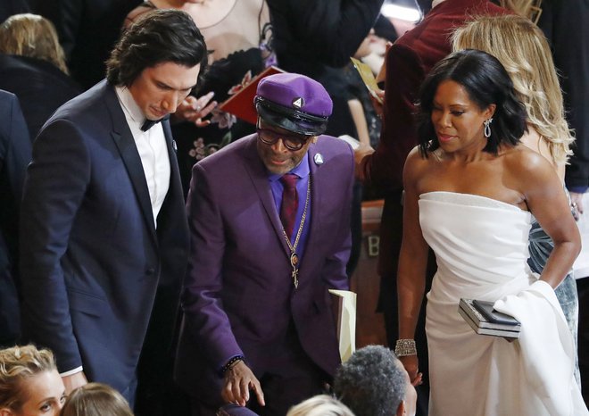 Adam Driver, Spike Lee in igralka, ki je dobila oskarja za najboljšo stransko igralko, Regina King. FOTO: Mike Blake/Reuters