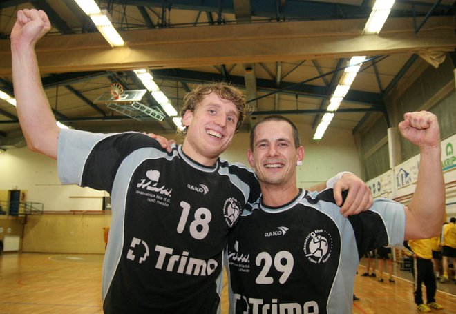 David Miklavčič (levo; desno Robi Bezjak) si je pri Trimu prislužil reprezentančni dres. FOTO: Damjan Žibert