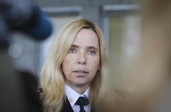 Bobnarjeva je zavrnila očitke o zavračanju parlamentarnega nadzora. FOTO: Jože Suhadolnik/Delo