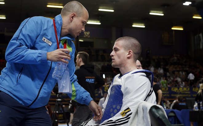 Ivan Trajković se odlično razume s trenerjem in prijateljem Juretom Pantarjem. FOTO: Blaž Samec/Delo