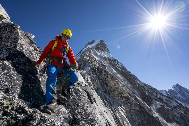 Slovenski alpinist Aleš Česen na Ama Dablanu, Everest ga za zdaj ne mika. FOTO: Osebni arhiv 