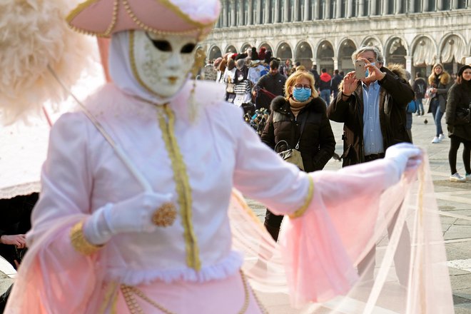 Zadnji dnevni pustnega festivala v Benetkah so bili odpovedani. FOTO: Manuel Silvestri/Reuters