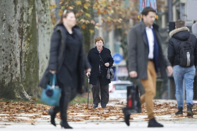 Razmerje med zavarovanci in uživalci pokojnin v zadnjih letih raste &ndash; leta 2014 je bilo 1,39, lani pa 1,55.&nbsp;Foto Leon Vidic/delo