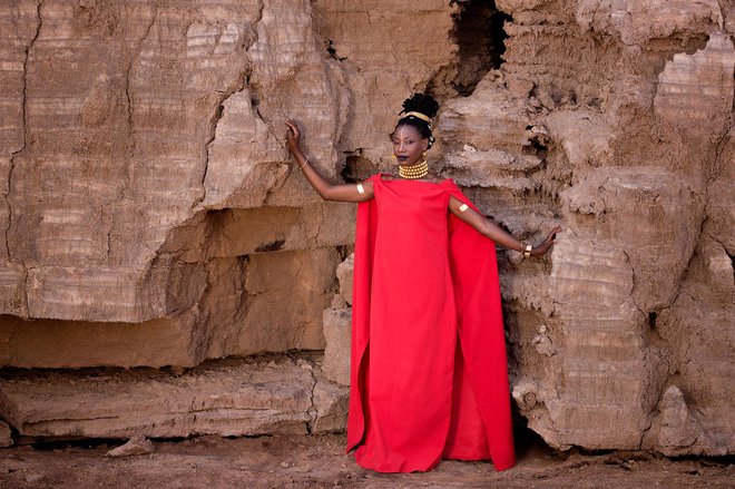 Fatoumata Diawara, nova diva afriške glasbe<br />
FOTO: Aida Muluneh