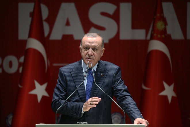 Erdoğan od Nata ne pričakuje le &raquo;besedne&laquo;, temveč tudi &raquo;dejansko podporo&laquo;.&nbsp;Foto: Reuters