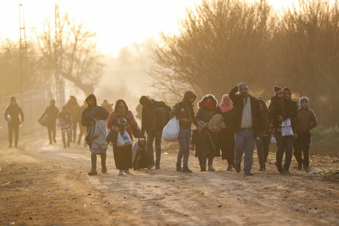 Migranti na turško-grški meji.&nbsp;Foto: Leonhard Foeger/Reuters