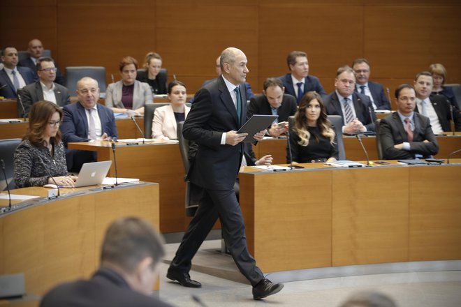 Kot temeljno izhodišče programskih smernic nove vlade je Janša izpostavil, da Slovenija zmore več od tega, kar trenutno izkazuje. FOTO: Jure Eržen/Delo