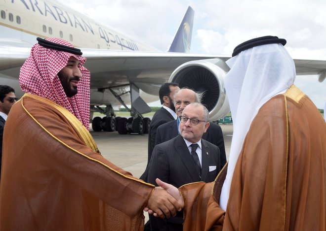 Na vrhu bo pod drobnogledom javnosti tudi savdski prestolonaslednik Mohamed bin Salman in tisti njegovi kolegi, ki se bodo drznili pogovarjati z njim. FOTO: Reuters