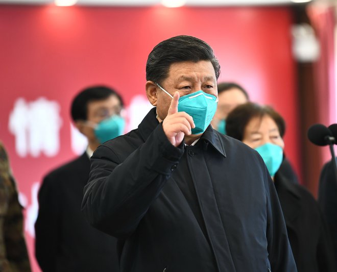 Kitajski predsednik Xi Jinping je v torek obiskal Wuhan. FOTO: AFP
