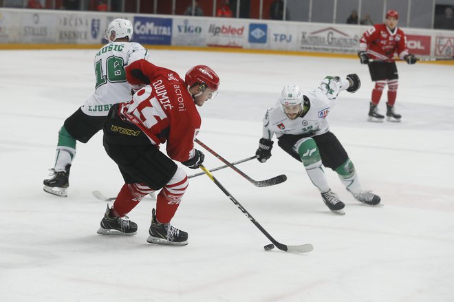 Za hokejiste Jesenic in Olimpije se je sezona v alpski ligi že končala. FOTO: Leon Vidic/Delo