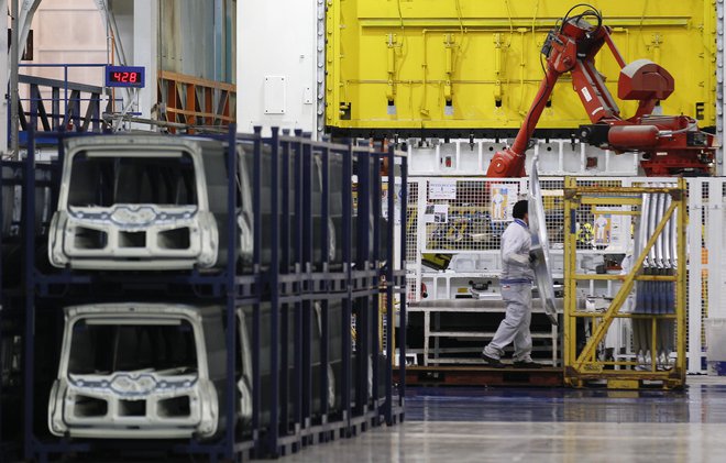 Fiat delno ustavlja nekatere svoje tovarne v Italiji. Foto Reuters