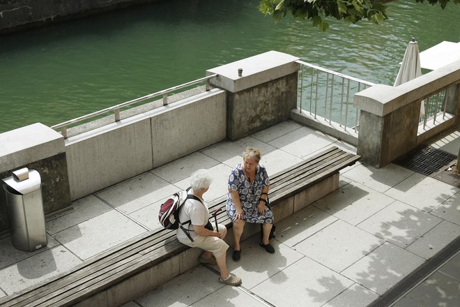 Vlada ima znotraj ministrstva za zdravje poseben direktorat, ki se ukvarja s problemi dolgotrajne oskrbe starejših prebivalcev Slovenije. Foto Leon Vidic