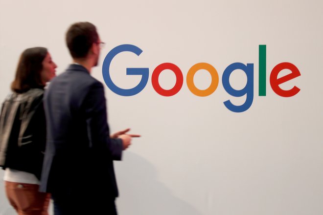 Google za svoje zaposlene organizira avtobisne linije in z njimi se na delo vozi tretjina vseh. PHOTO: Reuters