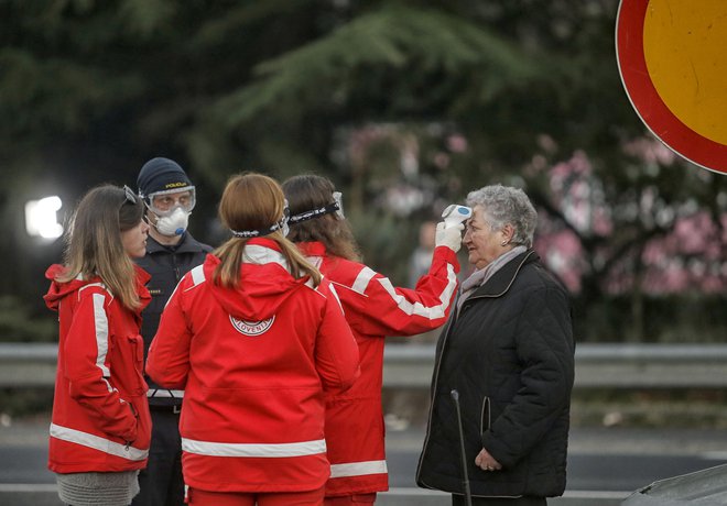 Tradicionalni vzorci obnašanja so v nas bistveno globlje usidrani, kot si kdorkoli lahko predstavlja. FOTO: Blaž Samec/Delo