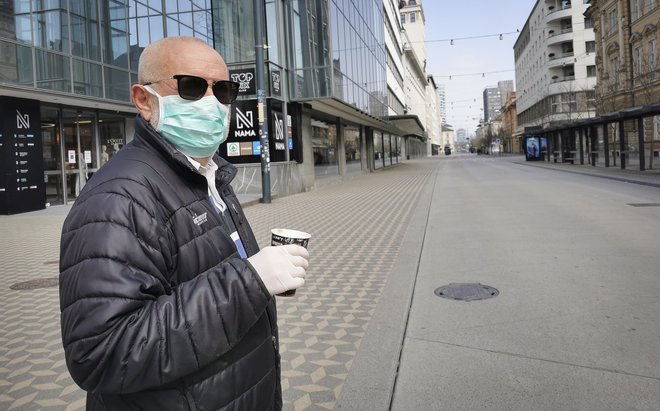 Ulice so se dodobra izpzanile. FOTO: Jože Suhadolnik/Delo