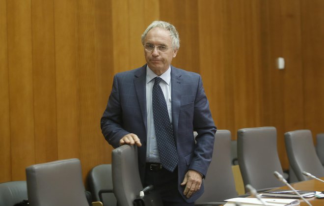Minister za notranje zadeve Aleš Hojs. FOTO: Blaž Samec/Delo