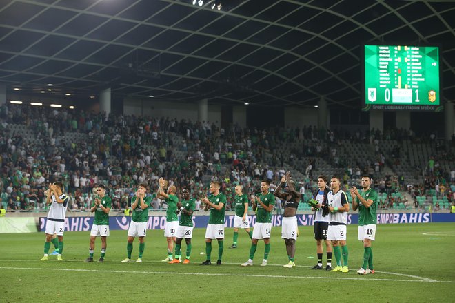 Slovensko nogometno prvenstvo bi se lahko nadaljevalo 2. ali 9. maja. FOTO: Leon Vidic/Delo