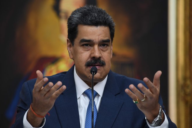 State Department je hkrati za Nicolásom Madurom razpisal tiralico z nagrado za informacije, ki bodo privedle do njegove aretacije, v višini 15 milijonov dolarjev.&nbsp;Foto: Yuri Cortez/Afp