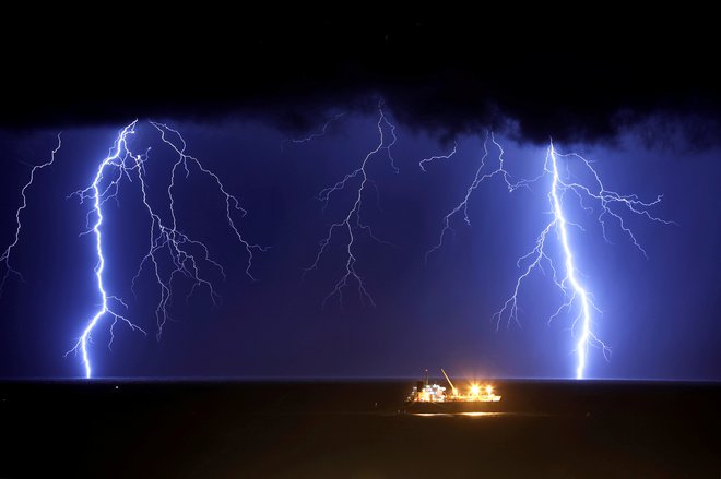 Edina zelena alternativa je zmanjšana poraba energije, rezerve so ogromne, pravi Matevž Lenarčič. FOTO: Reuters