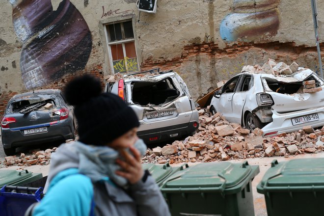 Epicenter potresa na Hrvaškem je bil 16 kilometrov severno od Zagreba na globini desetih kilometrov.&nbsp;Foto: Antonio Bronić/Reuters