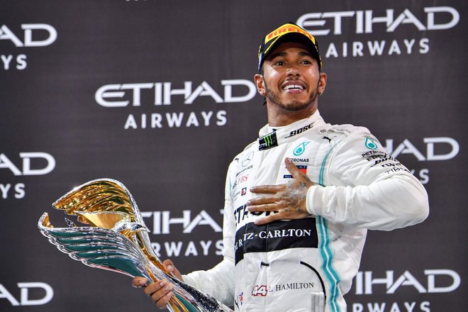 Tudi Mercedes, za katerega vozi britanski dirkač Lewis Hamilton, se je pridružil akciji za izdelavo respiratorjev. FOTO: AFP