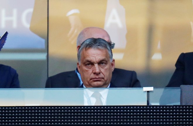 Zakonodaja predsedniku madžarske vlade med drugim omogoča, da v času izrednih razmer začasno zaustavi izvajanje kateregakoli zakona v državi. FOTO: Kai Pfaffenbach/Reuters