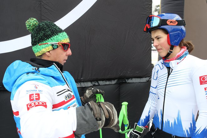 Petra Vlhova in Livio Magoni bosta sodelovala tudi v naslednjih dveh sezonah. FOTO: Tomi Lombar/Delo