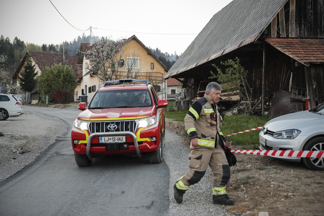 Požar v gozdu med Toškim čelom in Šentviškim hribom. FOTO: Uroš Hočevar