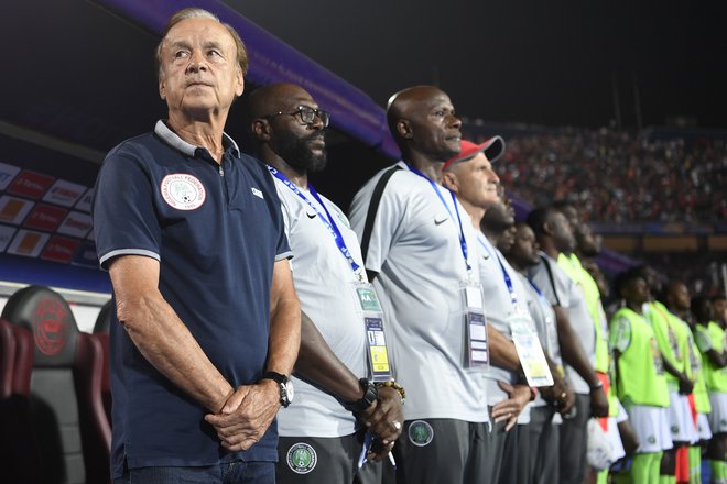 Nigerijski selektor Gernot Rohr je iz skupine neuveljavljenih posameznikov ustvaril močno nogometno enoto. Foto AFP