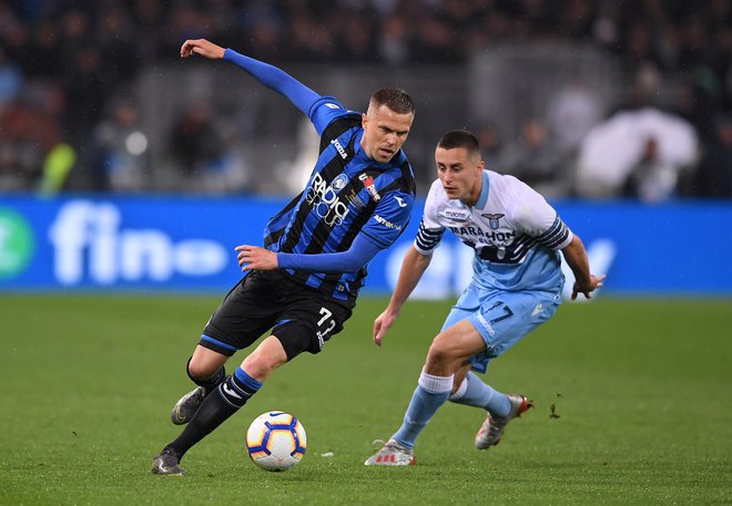 Josip Iličić (levo) bi lahko ostal med glavnimi aduti Atalante tudi v ligi prvakov. FOTO: Reuters