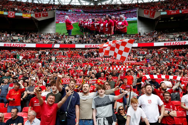 Štadion Wembley je pogosto prizorišče tekem za različne angleške (super)pokale, spoznali so ga tudi navijači Liverpoola, ki bodo praznovali tudi letos.&nbsp;FOTO: Reuters