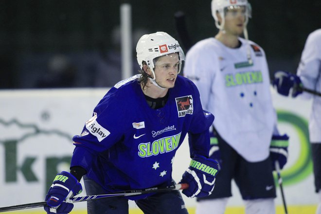 Žiga Jeglič že vrsto let sodi med adute slovenske hokejske reprezentance. FOTO: Leon Vidic/Delo