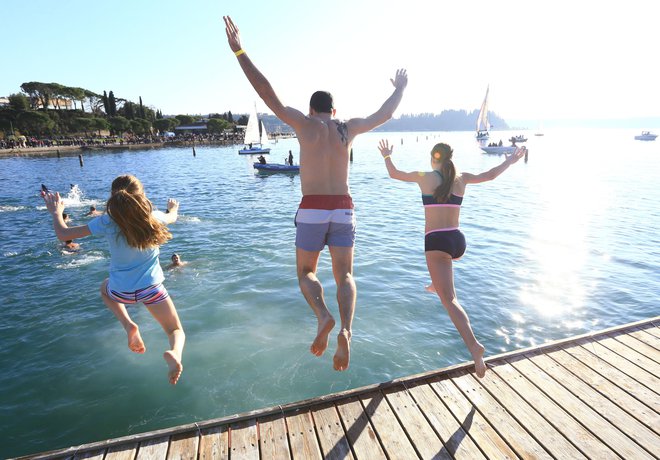 Slovenski turistični delavci, s portoroškimi in z Zdravkom na čelu, spet niso razumeli, da je bilo treba včeraj na letos povsem zmedenem turističnem trgu začeti z ničle. FOTO: Tomi Lombar