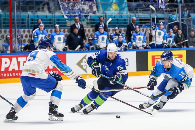 Slovenska hokejska reprezentanca je nazadnje gostovala, naslednji turnir bi lahko igrala doma.&nbsp;FOTO: Matic Klanšek Velej / Sportida