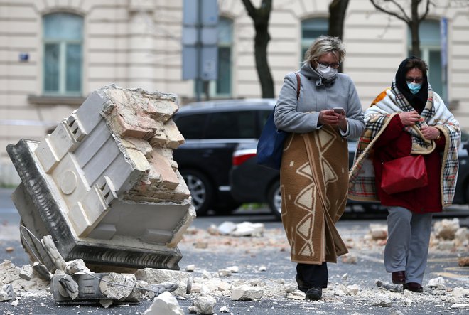 Potres v času koronavirusa Foto Reuters