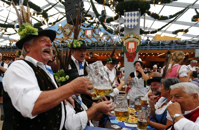 Znameniti bavarski Oktoberfest je letos podlegel virusu korone.<br />
FOTO: Reuters