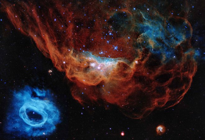 Esa in Nasa sta ob 30. obletnici izstrelitve teleskopa Hubble izdali posnetek meglic&nbsp;NGC 2014 in NGC 2020 FOTO: ESA/HUBBLE/NASA/AFP