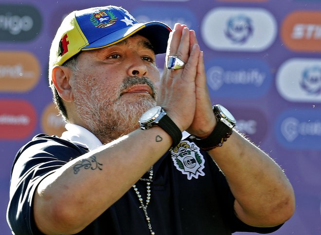 Diego Maradona ima &raquo;dolg jezik&laquo; in iskrive misli, ki pogosto naletijo na prava ušesa. FOTO: AFP